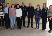 Δωρεά πασχαλινών λαμπάδων